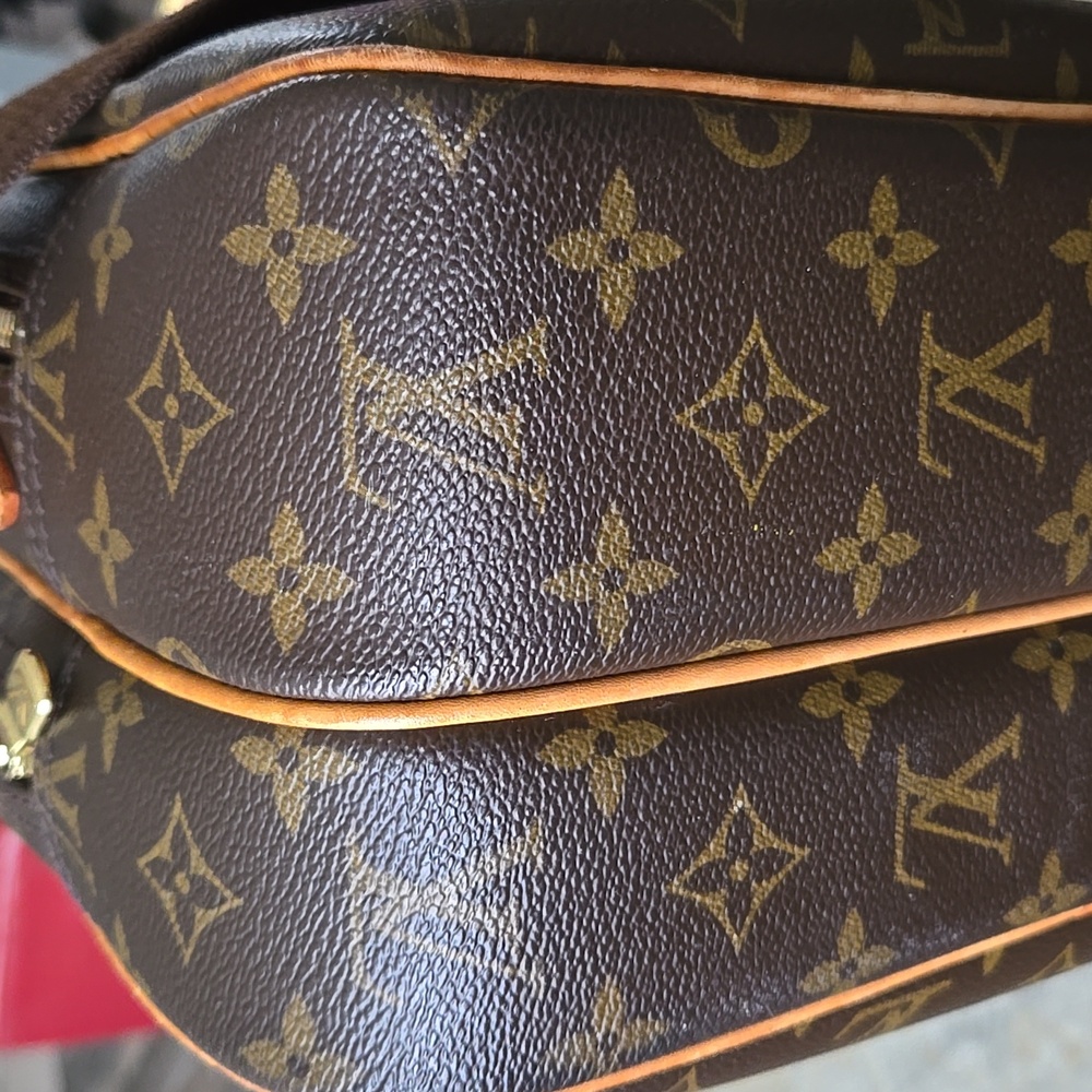 LOUIS VUITTON MONOGRAM  Messenger Bag - Picture 13 of 17